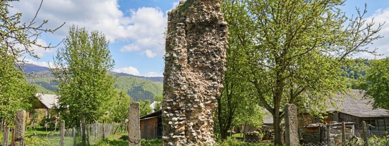 Hrad Plešivec - zrúcanina