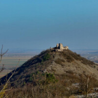 Hradné vyhliadky na Turnianskom hrebeni (300-460 m n.m.)