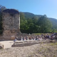 Gombasek, Foto: Gombaszögi Nyári Tábor Ruiny pavlínskeho kláštora v Gombaseku