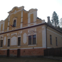 Kaštieľ šľachtického rodu Zichy-Ferraris a Imricha Károlyiho Kaštieľ šľachtického rodu Zichy-Ferraris a Imricha Károlyiho