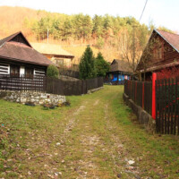 Drevenice v obci Hačava