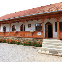 Kaštieľ v Krásnohorskej Dlhej Lúke Remeselnícky dom v Krásnohorskej Dlhej Lúke