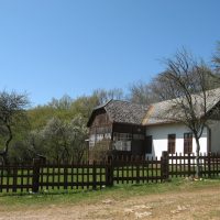 Barkaiho chata, Barkaiho dom, Barkai ház alebo Horáreň Veľký vrch (639 m n.m.), foto: Viktor Baláž KST Rožňava Barkaiho chata na Plešiveckej planine