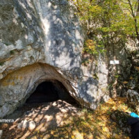 Jaskyňa Oltárna diera (Jaskyňa Oltár) Jaskyňa Oltárna diera (Jaskyňa Oltár)