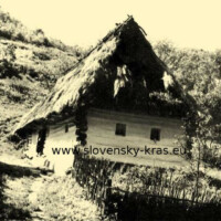 Drevenice v obci Hačava