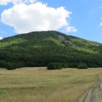 Pohľad na vrch Drieňovec – foto: Viktor Baláž KST Rožňava Pohľad na vrch Drieňovec – foto: Viktor Baláž KST Rožňava