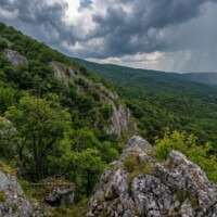 Vyhliadka Hrhovský kameň - Hrhovské bralá Vyhliadka Hrhovský kameň - Hrhovské bralá