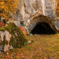 Jaskyňa Oltárna diera (Jaskyňa Oltár) Jaskyňa Oltárna diera (Jaskyňa Oltár)