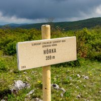 Vrch Hôrka (359 m n.m.) Vrch Hôrka (359 m n.m.)