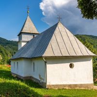 Kostol Narodenia Presvätej Bohorodičky v Hačave