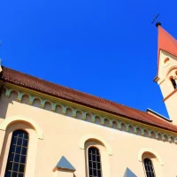 Rímskokatolický kostol sv. Petra a Pavla v Silickej Jablonici Rímskokatolický kostol sv. Petra a Pavla v Silickej Jablonici