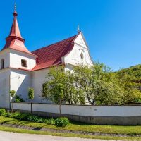 klasicistický reformovaný kostol z roku 1789 Obec Silická Jablonica