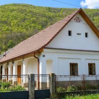 Gemerská ľudová architektúra v obci Slavec Gemerská ľudová architektúra v obci Slavec