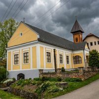 kostola Ducha svätého a rodný domom Andreja Cházára kostola Ducha svätého a rodný domom Andreja Cházára