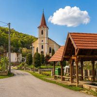 Obec Kečovo - centrum obce a Evanjelický kostol Obec Kečovo