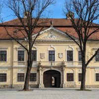 Klasicistický bývalý župný dom v Turni nad Bodvou - začiatok 20.storočia Klasicistický bývalý župný dom v Turni nad Bodvou